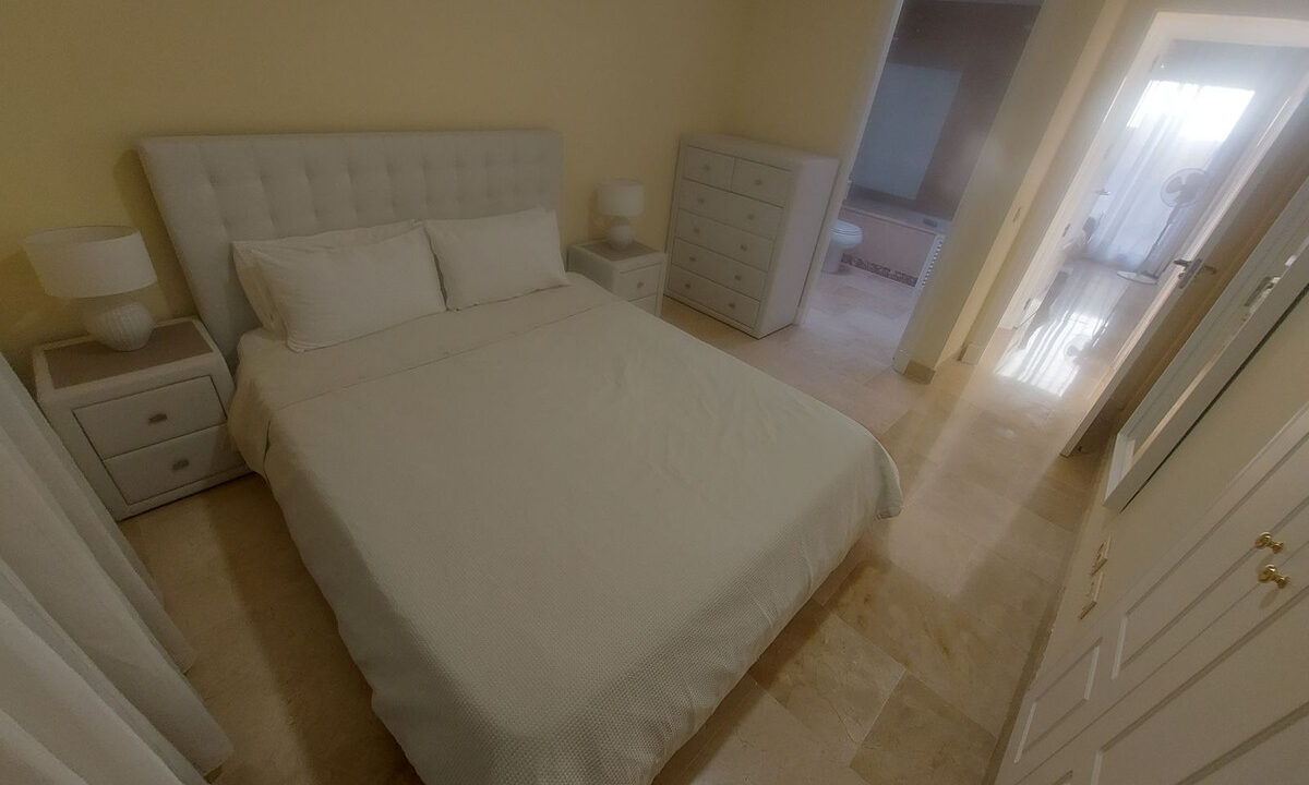 Penthouse for sale in Málaga La Duquesa Costa del Sol Spain - Jacques Olivier Marbella