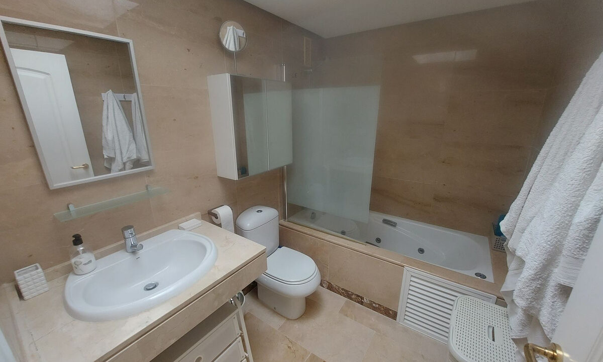 Penthouse for sale in Málaga La Duquesa Costa del Sol Spain - Jacques Olivier Marbella