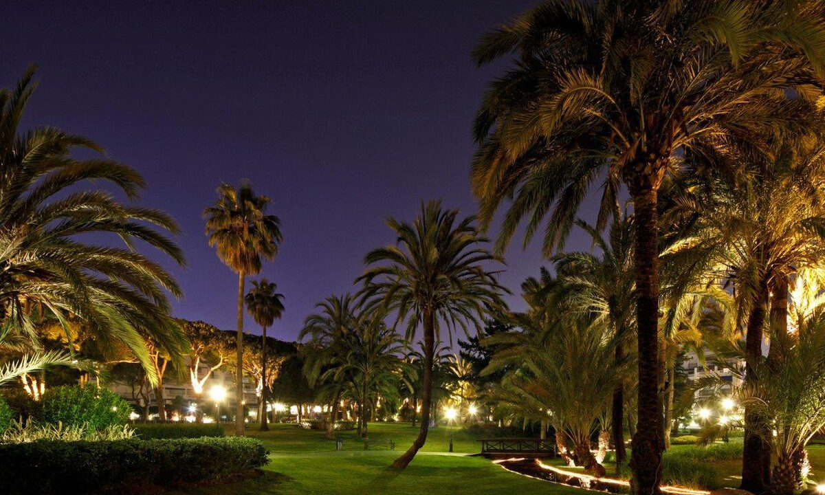 Penthouse for sale in Málaga Puerto Banús Costa del Sol Spain - Jacques Olivier Marbella