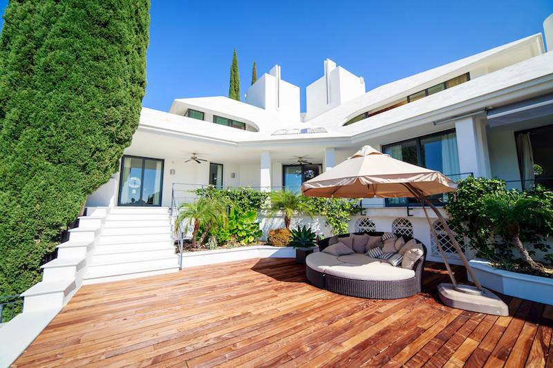 Detached Villa for sale in Málaga Nueva Andalucía Costa del Sol Spain - Jacques Olivier Marbella