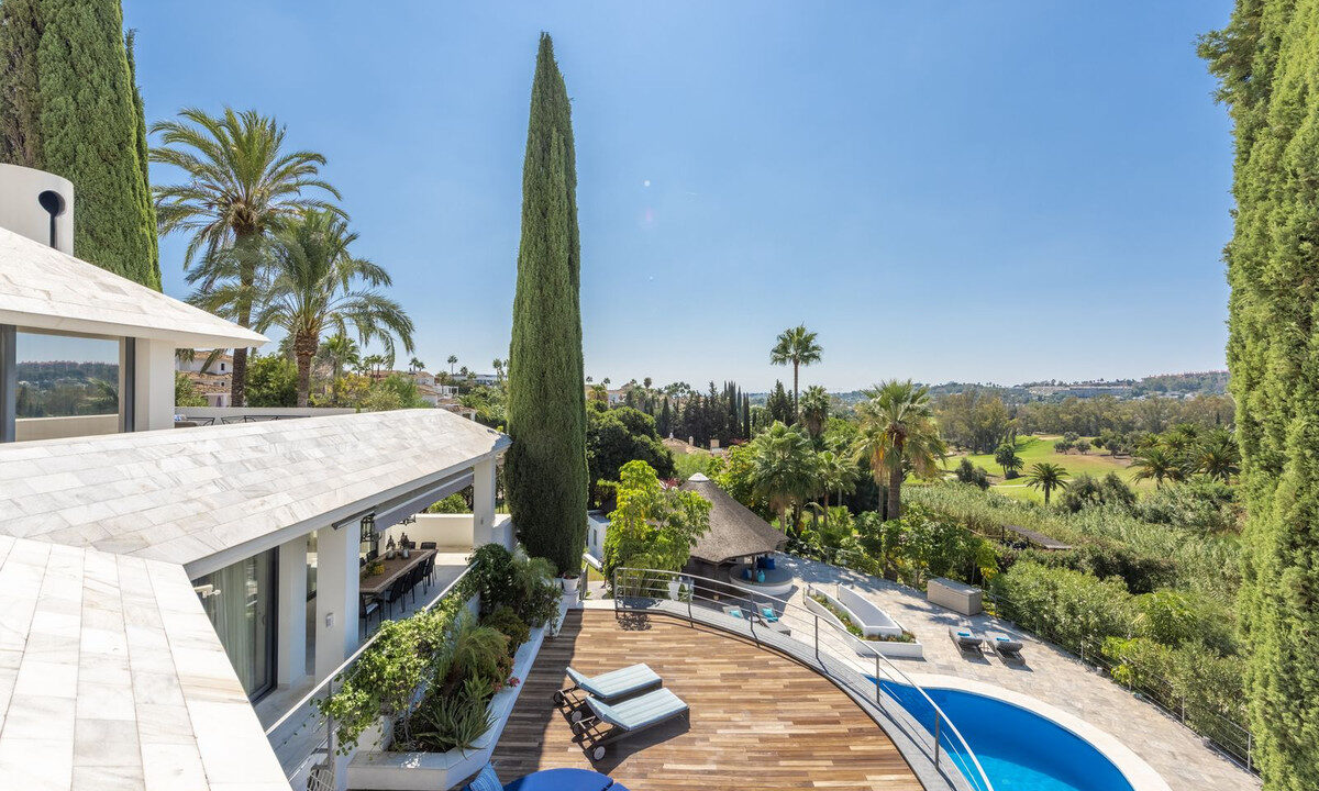 Detached Villa for sale in Málaga Nueva Andalucía Costa del Sol Spain - Jacques Olivier Marbella