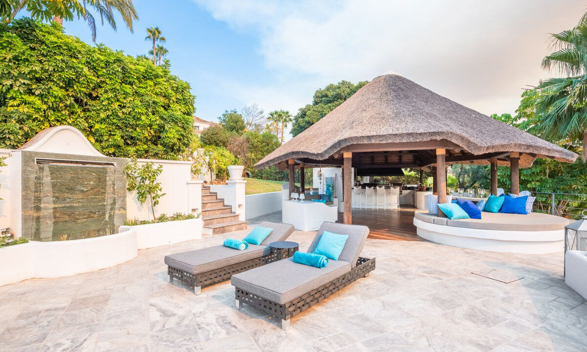 Detached Villa for sale in Málaga Nueva Andalucía Costa del Sol Spain - Jacques Olivier Marbella