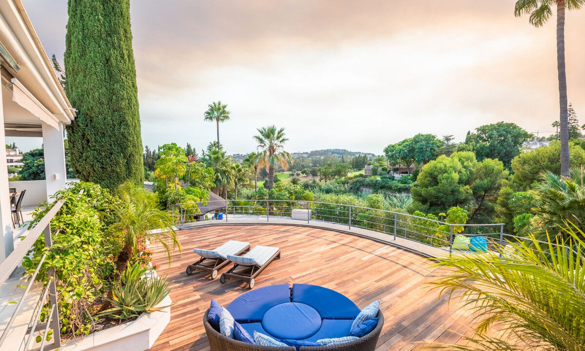 Detached Villa for sale in Málaga Nueva Andalucía Costa del Sol Spain - Jacques Olivier Marbella