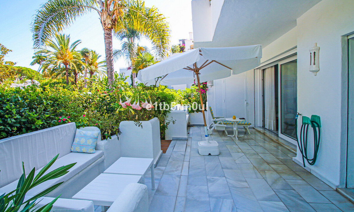 Ground Floor Apartment for sale in Málaga The Golden Mile Costa del Sol Spain - Jacques Olivier Marbella