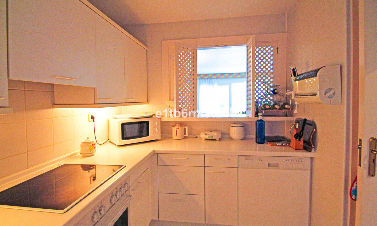 Ground Floor Apartment for sale in Málaga The Golden Mile Costa del Sol Spain - Jacques Olivier Marbella