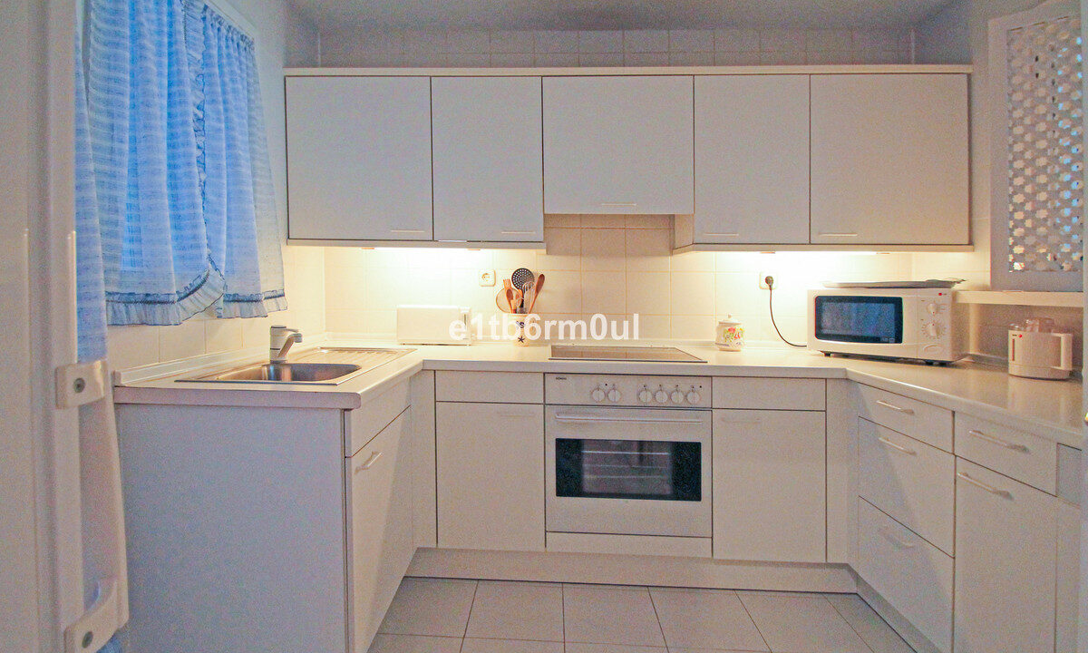 Ground Floor Apartment for sale in Málaga The Golden Mile Costa del Sol Spain - Jacques Olivier Marbella