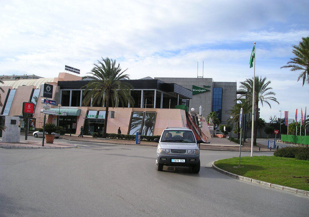 Kiosk for sale in Málaga Puerto Banús Costa del Sol Spain - Jacques Olivier Marbella