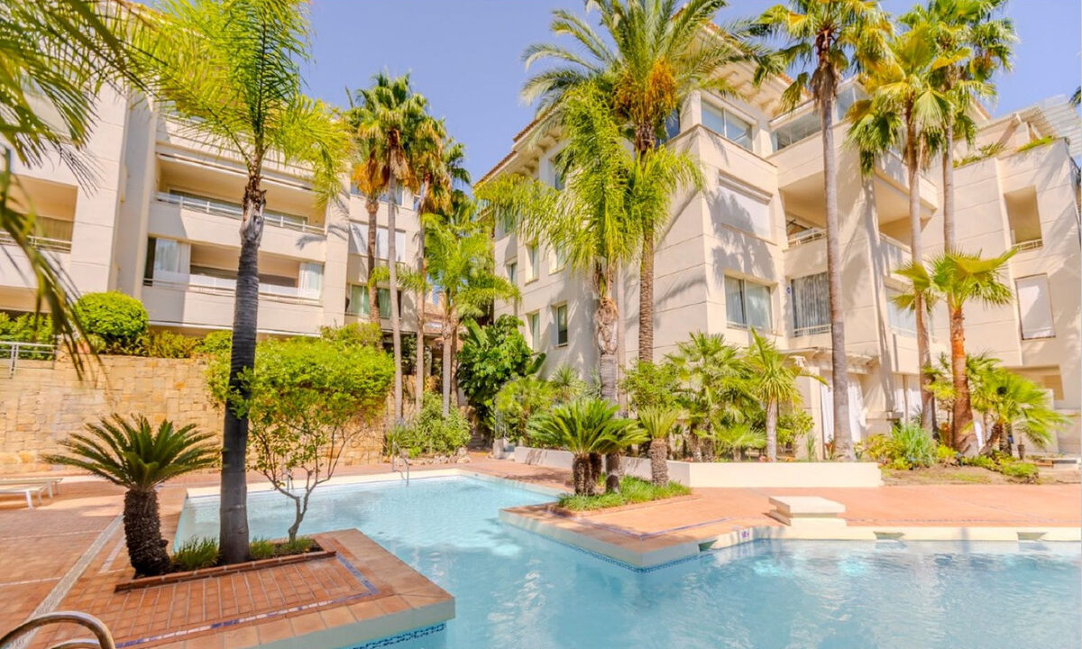 Penthouse for sale in Málaga The Golden Mile Costa del Sol Spain - Jacques Olivier Marbella