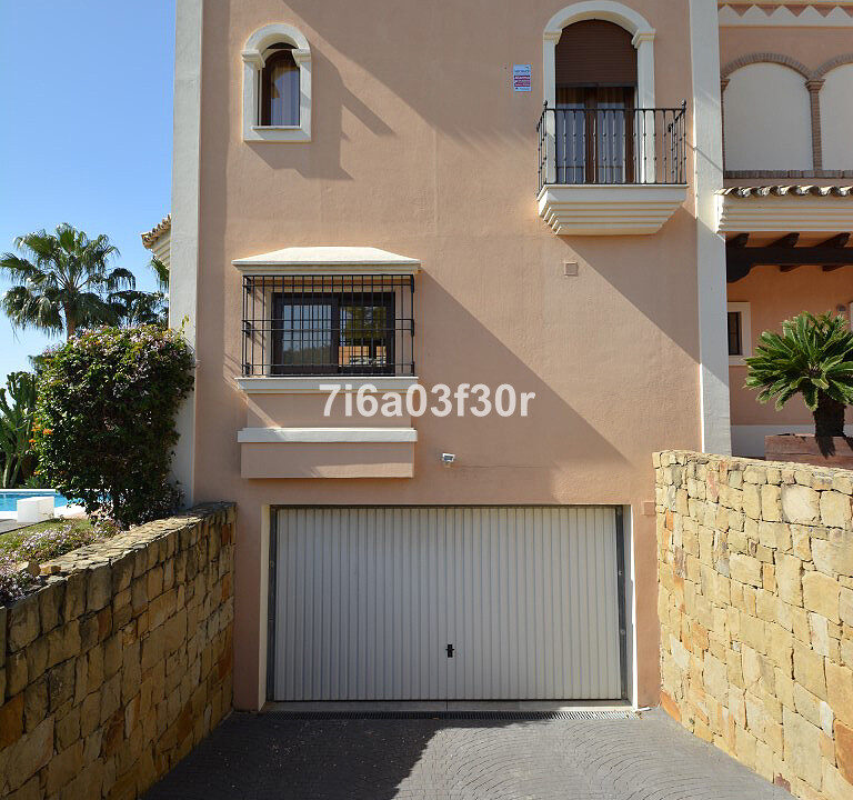 Detached Villa for sale in Málaga Nueva Andalucía Costa del Sol Spain - Jacques Olivier Marbella