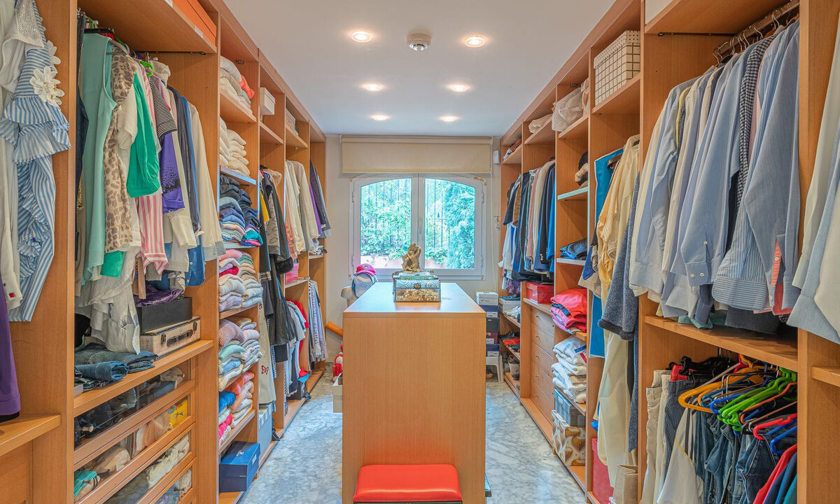 Detached Villa for sale in Málaga Nagüeles Costa del Sol Spain - Jacques Olivier Marbella