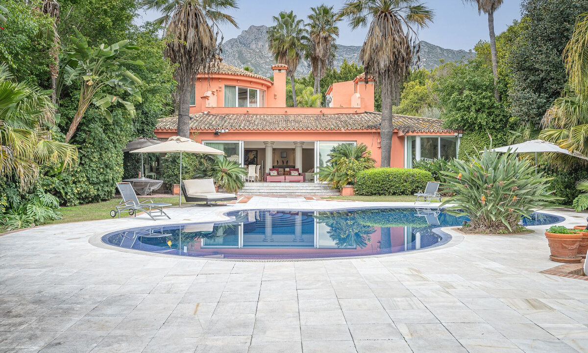 Detached Villa for sale in Málaga Nagüeles Costa del Sol Spain - Jacques Olivier Marbella