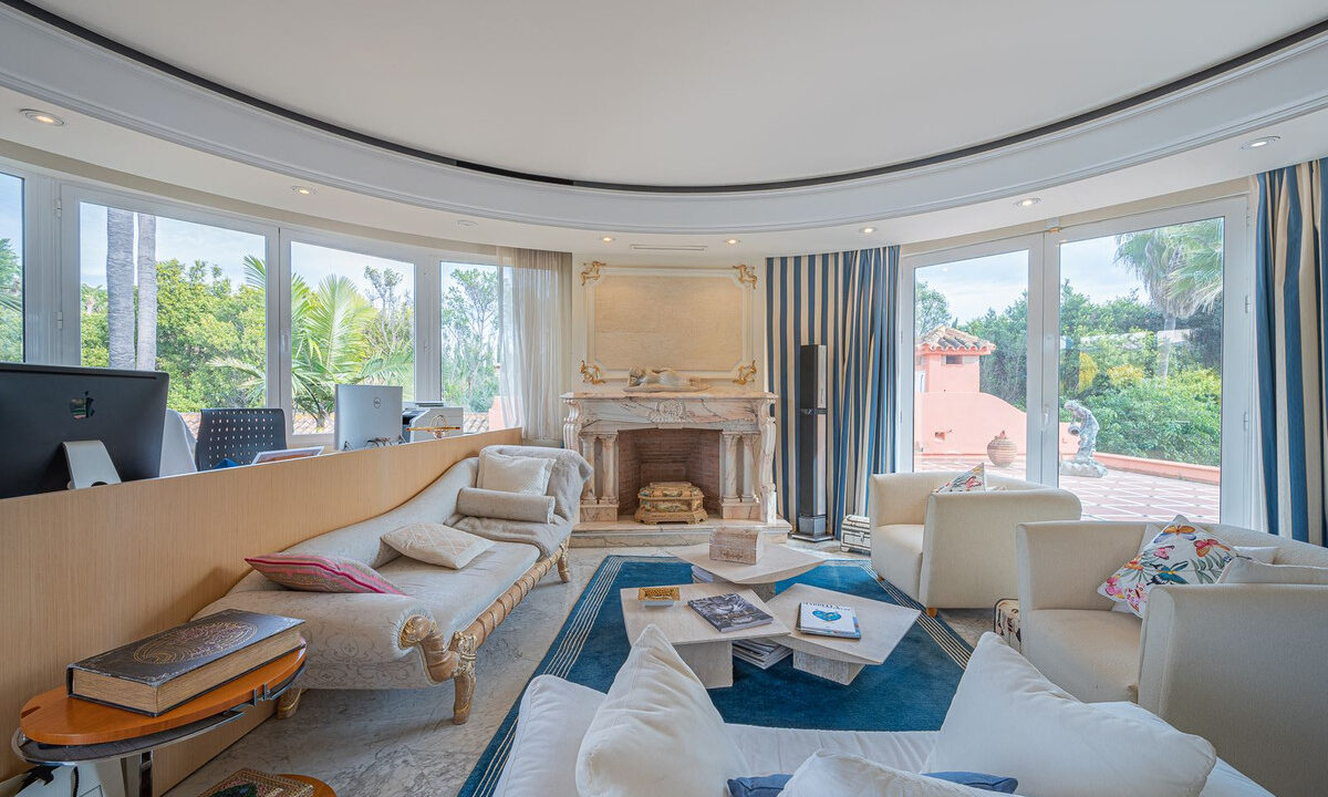 Detached Villa for sale in Málaga Nagüeles Costa del Sol Spain - Jacques Olivier Marbella