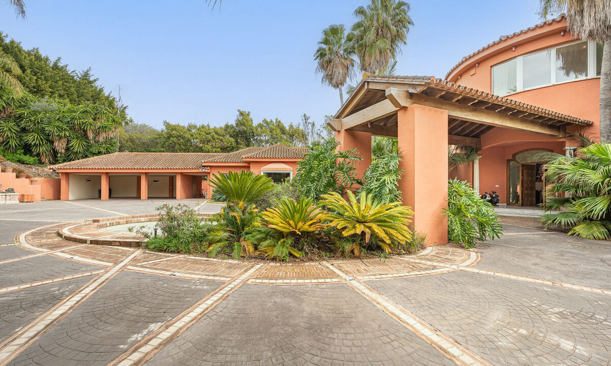 Detached Villa for sale in Málaga Nagüeles Costa del Sol Spain - Jacques Olivier Marbella