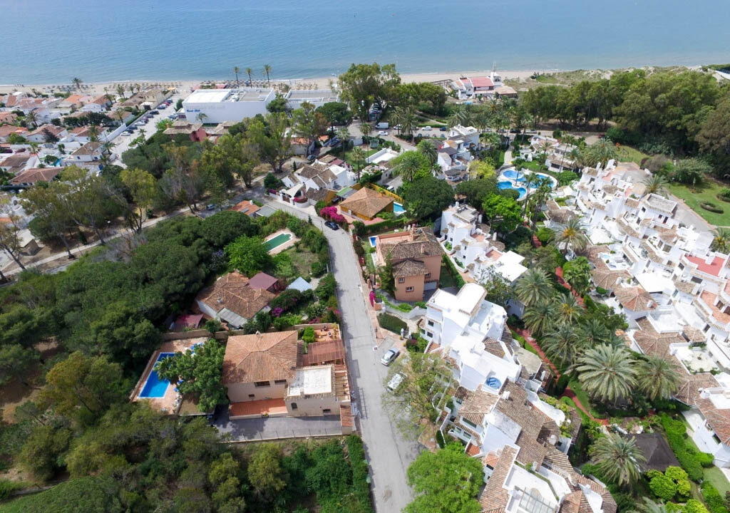 Residential Plot for sale in Málaga Marbella Costa del Sol Spain - Jacques Olivier Marbella