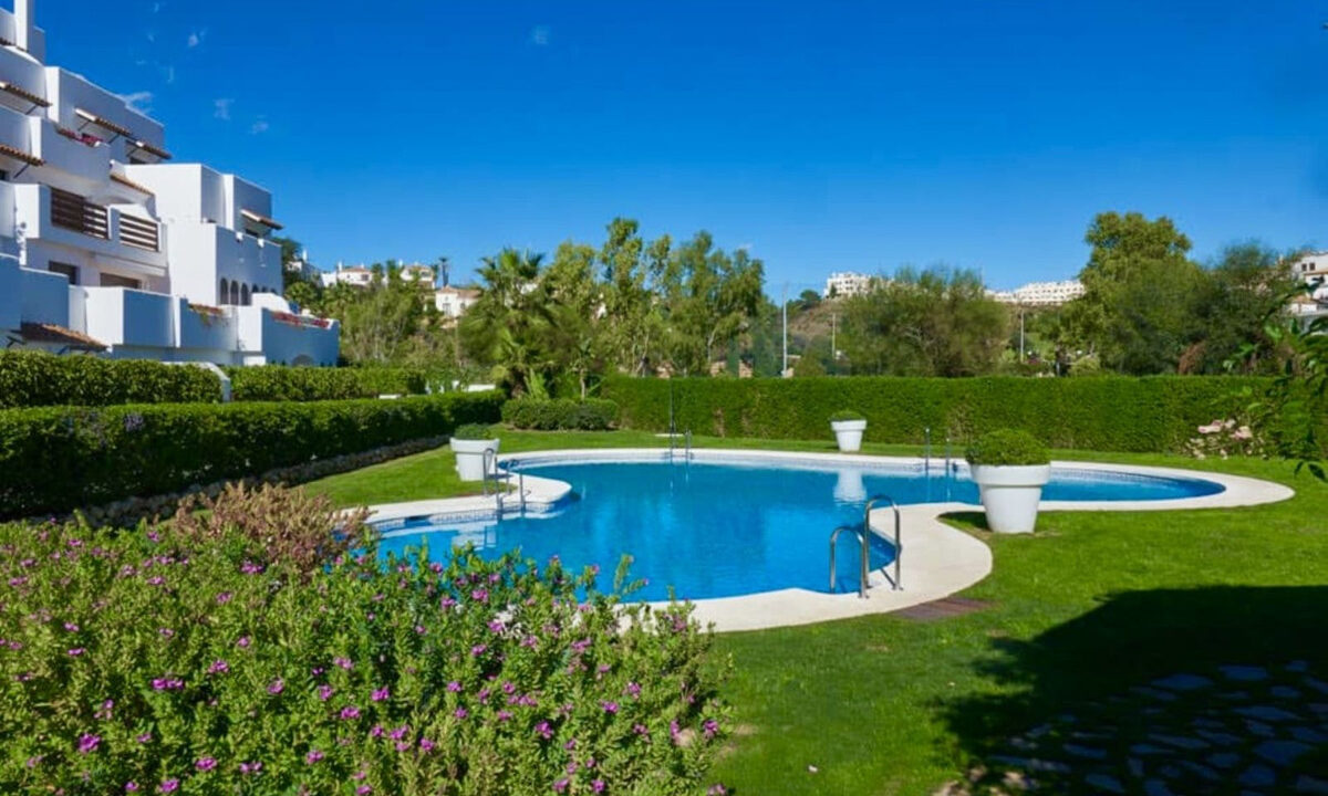 Middle Floor Apartment for sale in Málaga New Golden Mile Costa del Sol Spain - Jacques Olivier Marbella