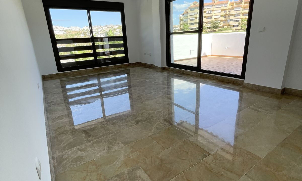 Middle Floor Apartment for sale in Málaga New Golden Mile Costa del Sol Spain - Jacques Olivier Marbella