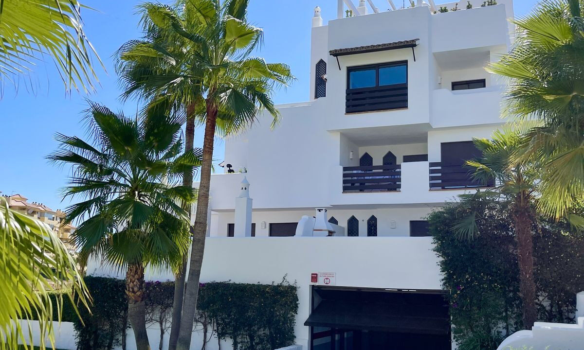 Middle Floor Apartment for sale in Málaga New Golden Mile Costa del Sol Spain - Jacques Olivier Marbella