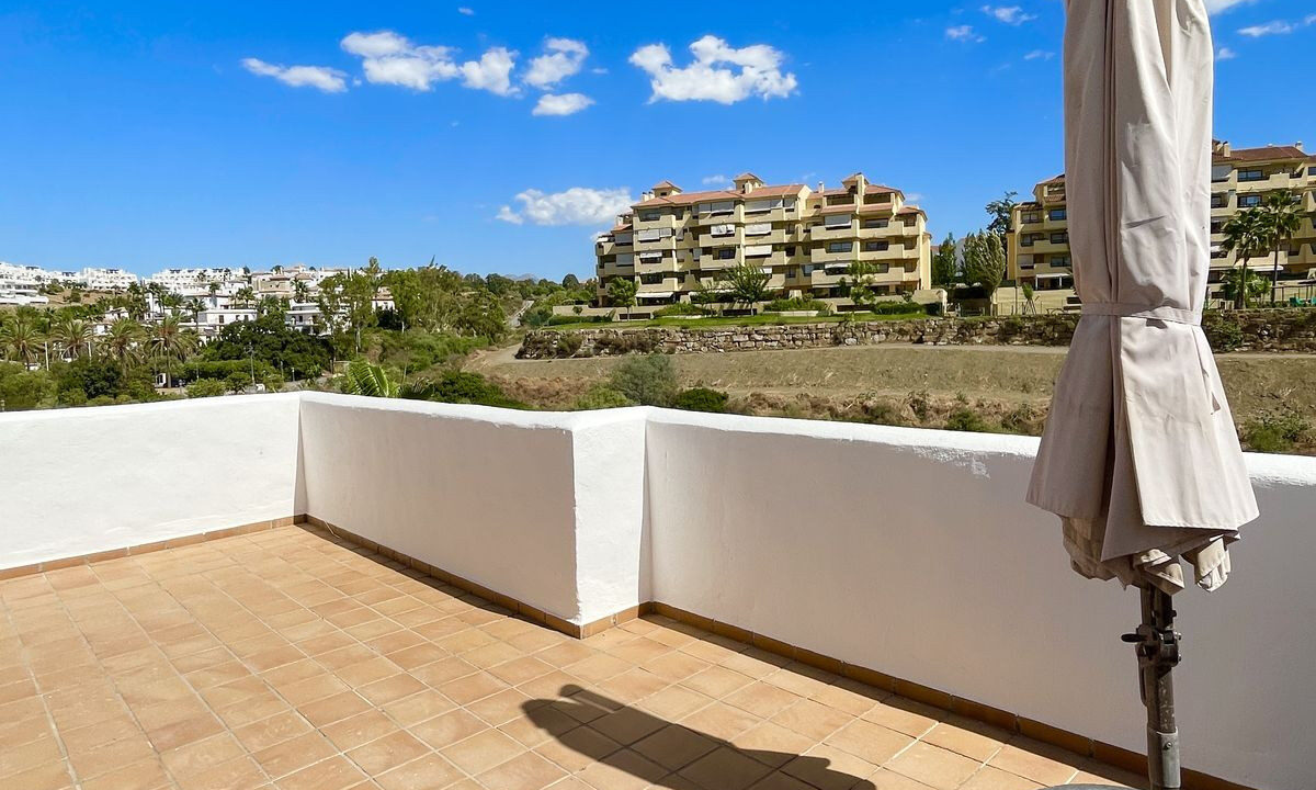 Middle Floor Apartment for sale in Málaga New Golden Mile Costa del Sol Spain - Jacques Olivier Marbella