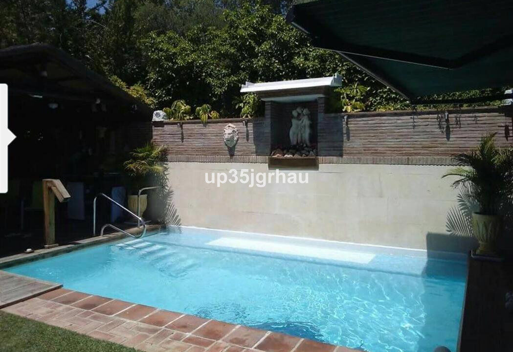 Ground Floor Apartment for sale in Málaga Estepona Costa del Sol Spain - Jacques Olivier Marbella