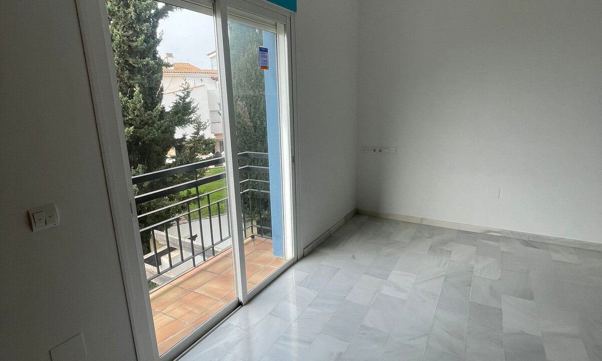 Townhouse for sale in Málaga Estepona Costa del Sol Spain - Jacques Olivier Marbella