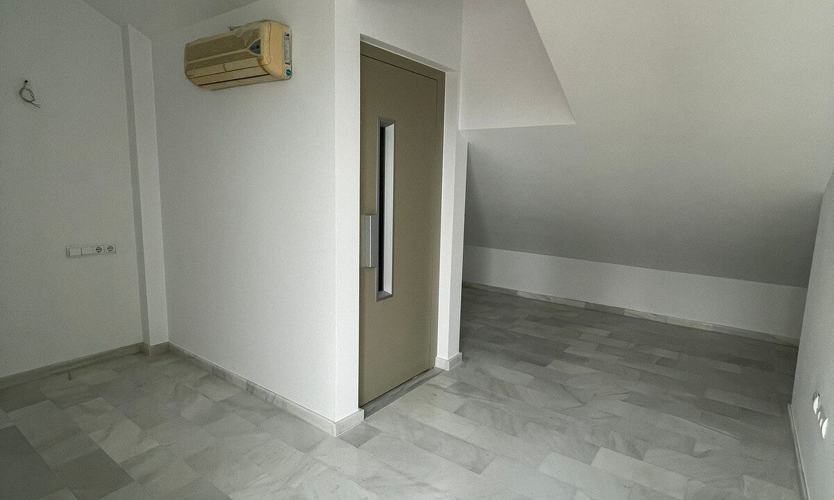 Townhouse for sale in Málaga Estepona Costa del Sol Spain - Jacques Olivier Marbella