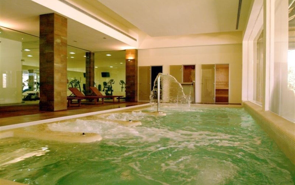 Ground Floor Apartment for sale in Málaga Benahavís Costa del Sol Spain - Jacques Olivier Marbella