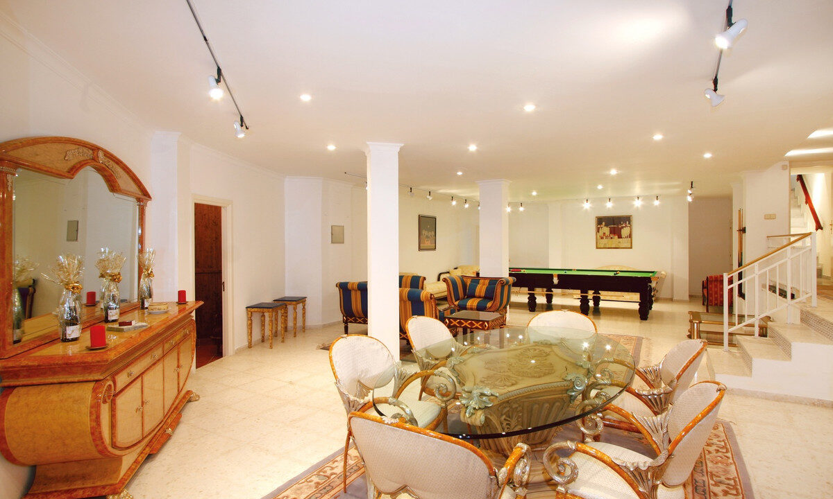 Detached Villa for sale in Málaga El Paraiso Costa del Sol Spain - Jacques Olivier Marbella