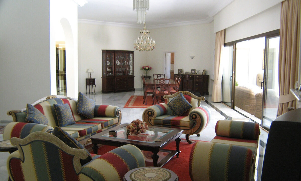 Detached Villa for sale in Málaga Estepona Costa del Sol Spain - Jacques Olivier Marbella