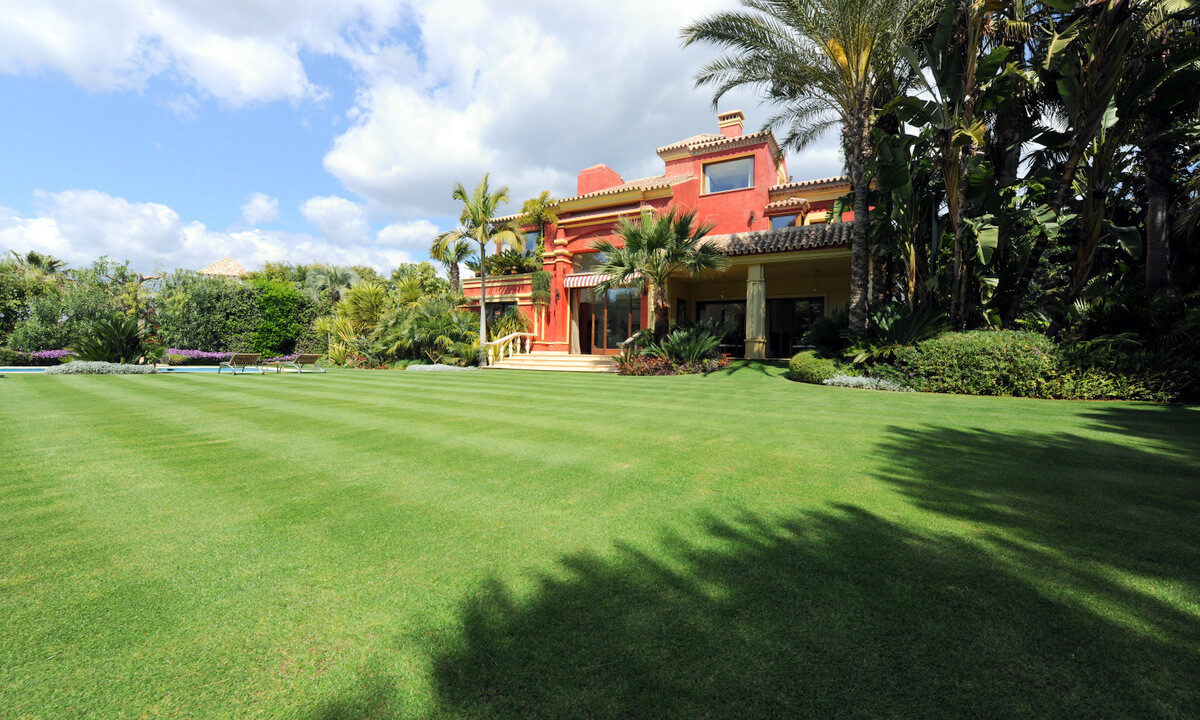 Detached Villa for sale in Málaga The Golden Mile Costa del Sol Spain - Jacques Olivier Marbella