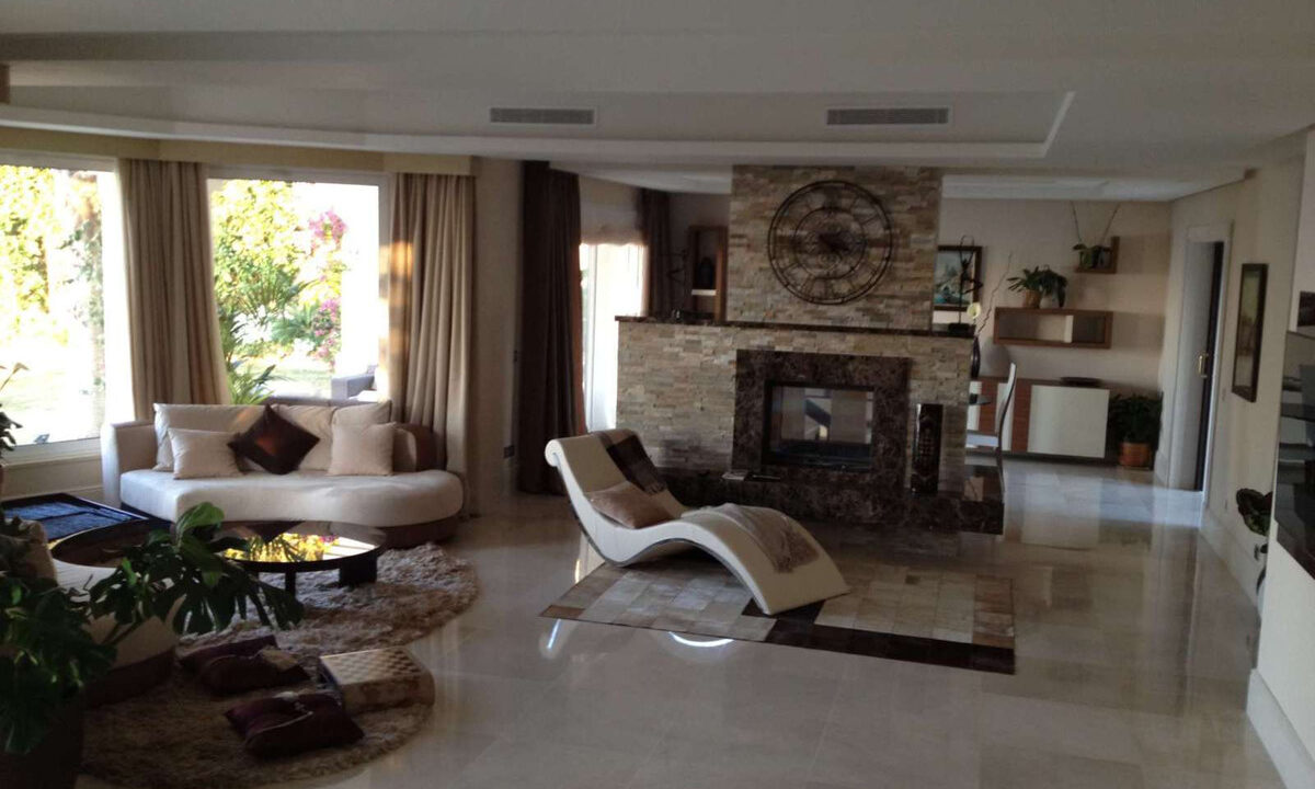 Detached Villa for sale in Málaga Altos de los Monteros Costa del Sol Spain - Jacques Olivier Marbella