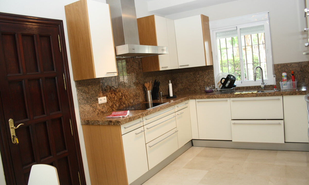 Detached Villa for sale in Málaga Puerto Banús Costa del Sol Spain - Jacques Olivier Marbella