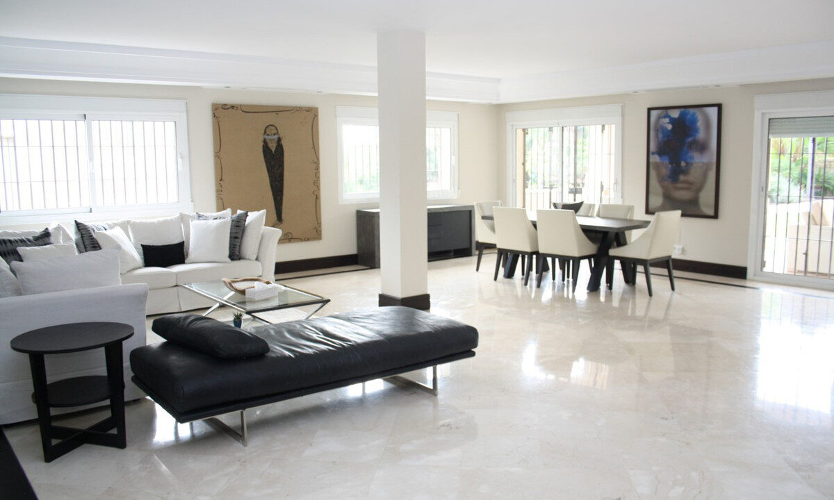 Detached Villa for sale in Málaga Puerto Banús Costa del Sol Spain - Jacques Olivier Marbella