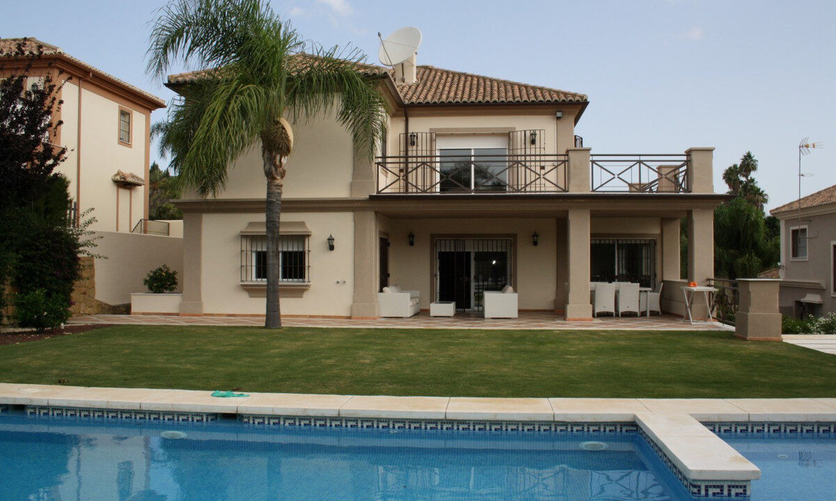 Detached Villa for sale in Málaga Puerto Banús Costa del Sol Spain - Jacques Olivier Marbella