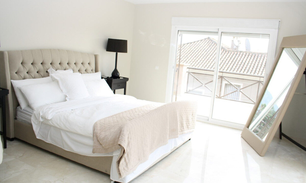 Detached Villa for sale in Málaga Puerto Banús Costa del Sol Spain - Jacques Olivier Marbella