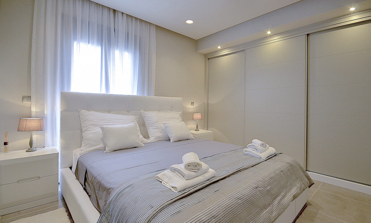 Middle Floor Apartment for sale in Málaga Puerto Banús Costa del Sol Spain - Jacques Olivier Marbella