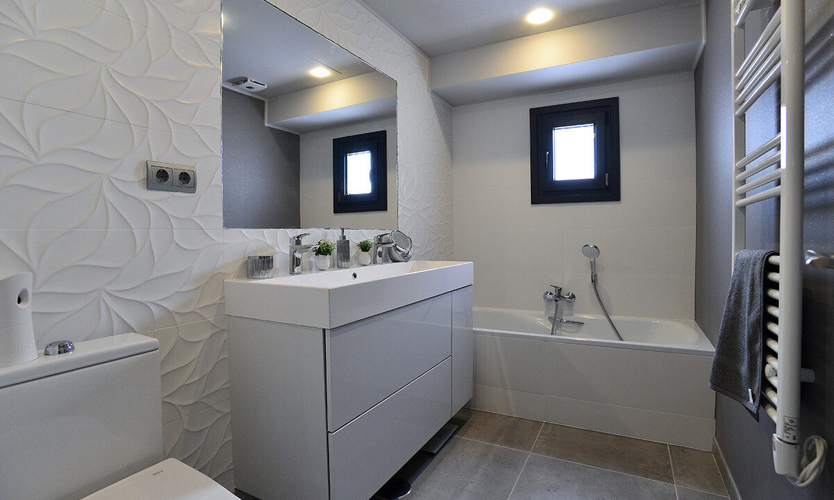 Middle Floor Apartment for sale in Málaga Puerto Banús Costa del Sol Spain - Jacques Olivier Marbella