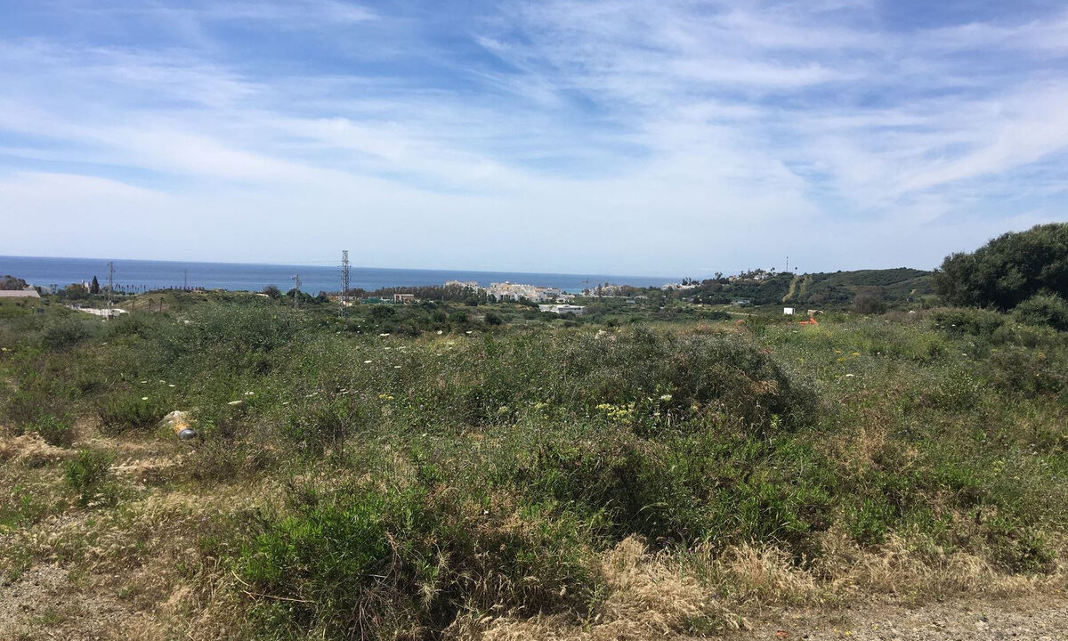 Residential Plot for sale in Málaga Estepona Costa del Sol Spain - Jacques Olivier Marbella