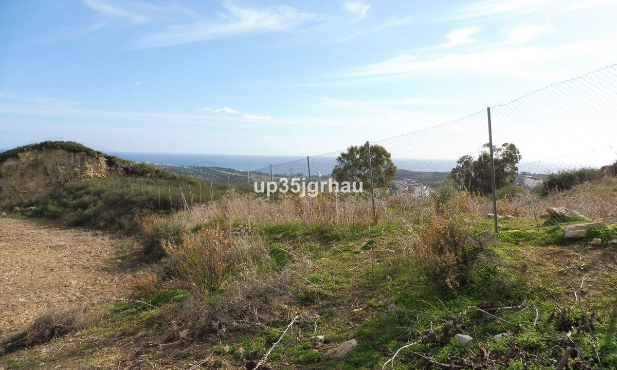 Detached Villa for sale in Málaga Estepona Costa del Sol Spain - Jacques Olivier Marbella