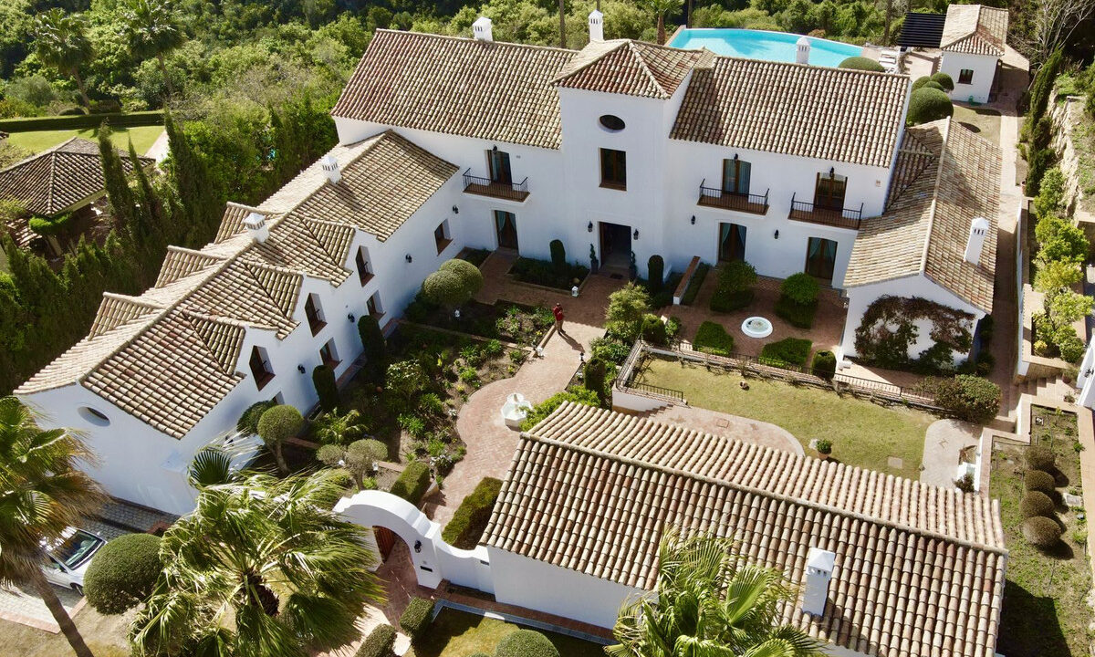 Detached Villa for sale in Cádiz Sotogrande Alto Costa del Sol Spain - Jacques Olivier Marbella