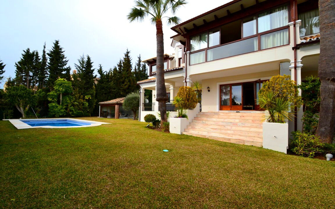Detached Villa for sale in Málaga Sierra Blanca Costa del Sol Spain - Jacques Olivier Marbella