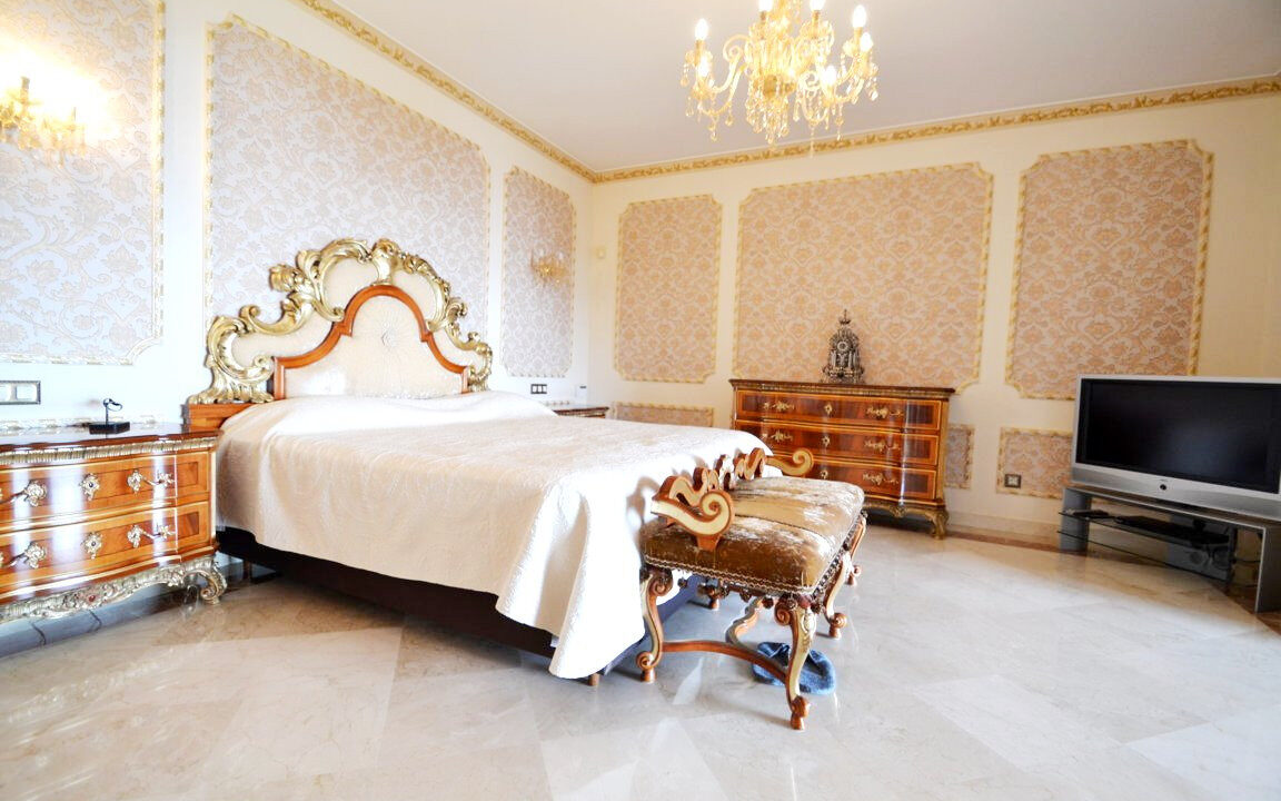 Detached Villa for sale in Málaga Sierra Blanca Costa del Sol Spain - Jacques Olivier Marbella