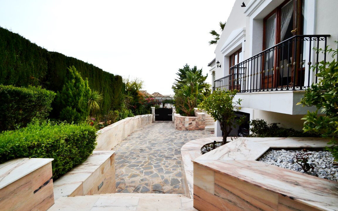Detached Villa for sale in Málaga Sierra Blanca Costa del Sol Spain - Jacques Olivier Marbella