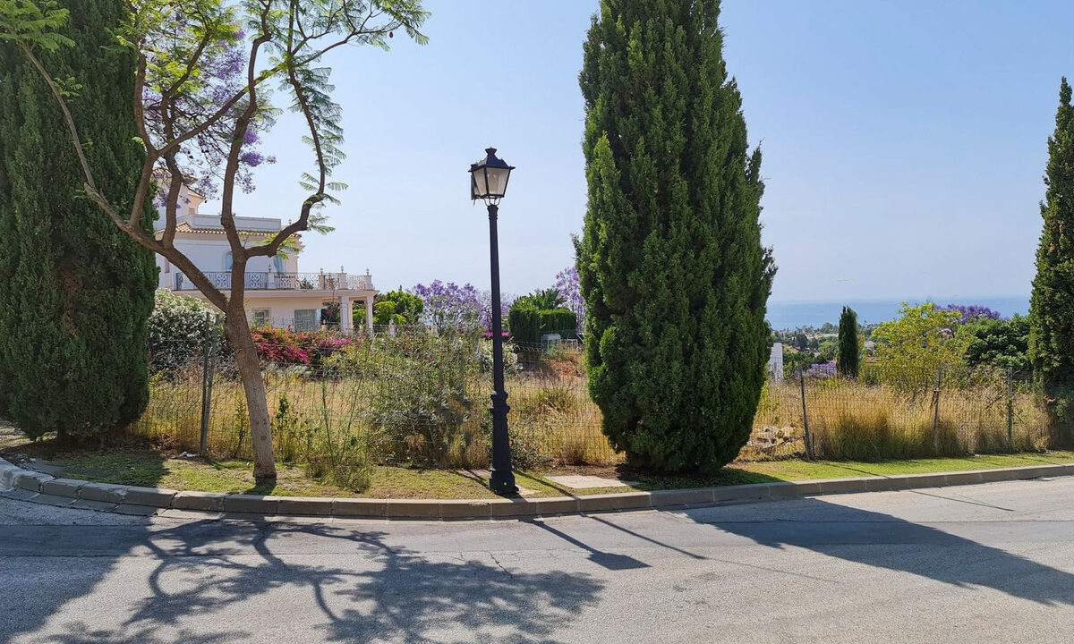 Residential Plot for sale in Málaga Los Flamingos Costa del Sol Spain - Jacques Olivier Marbella