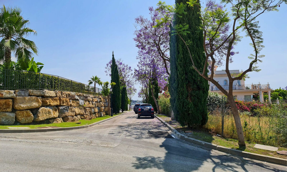 Residential Plot for sale in Málaga Los Flamingos Costa del Sol Spain - Jacques Olivier Marbella