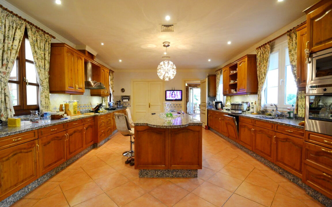 Detached Villa for sale in Málaga Sierra Blanca Costa del Sol Spain - Jacques Olivier Marbella