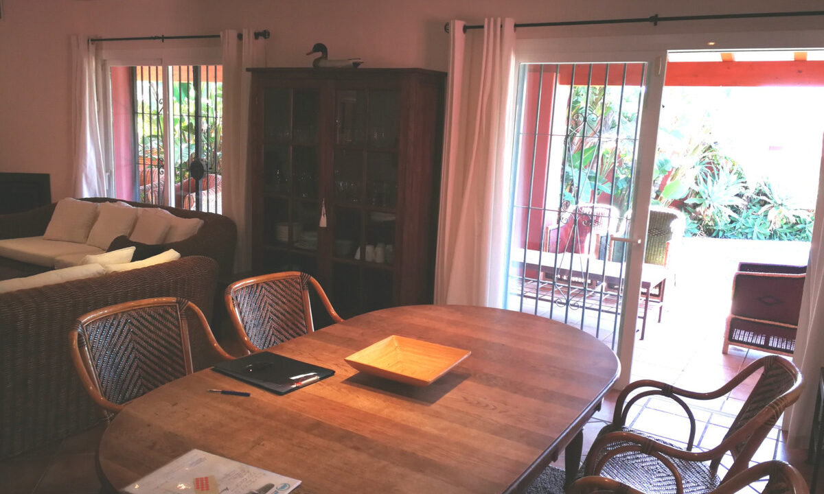 Detached Villa for sale in Málaga Estepona Costa del Sol Spain - Jacques Olivier Marbella