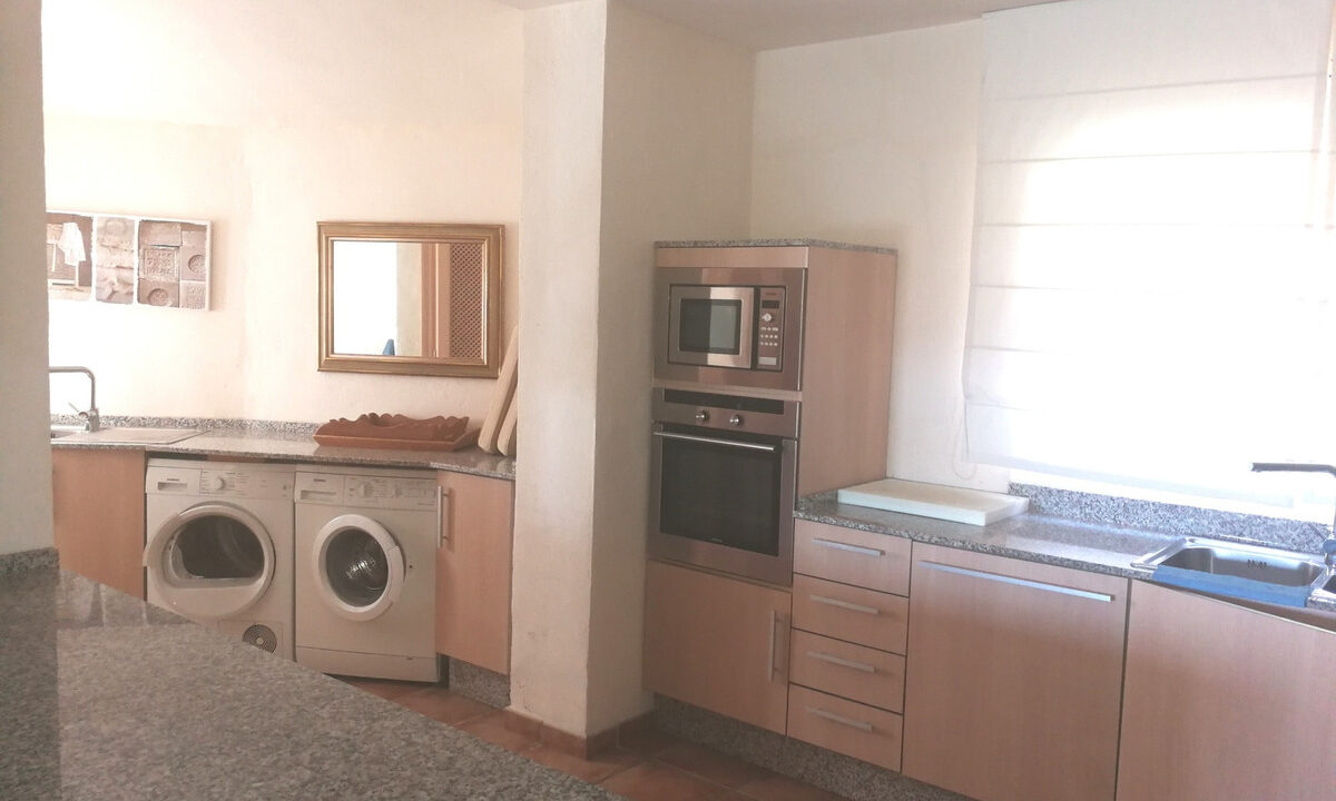 Detached Villa for sale in Málaga Estepona Costa del Sol Spain - Jacques Olivier Marbella