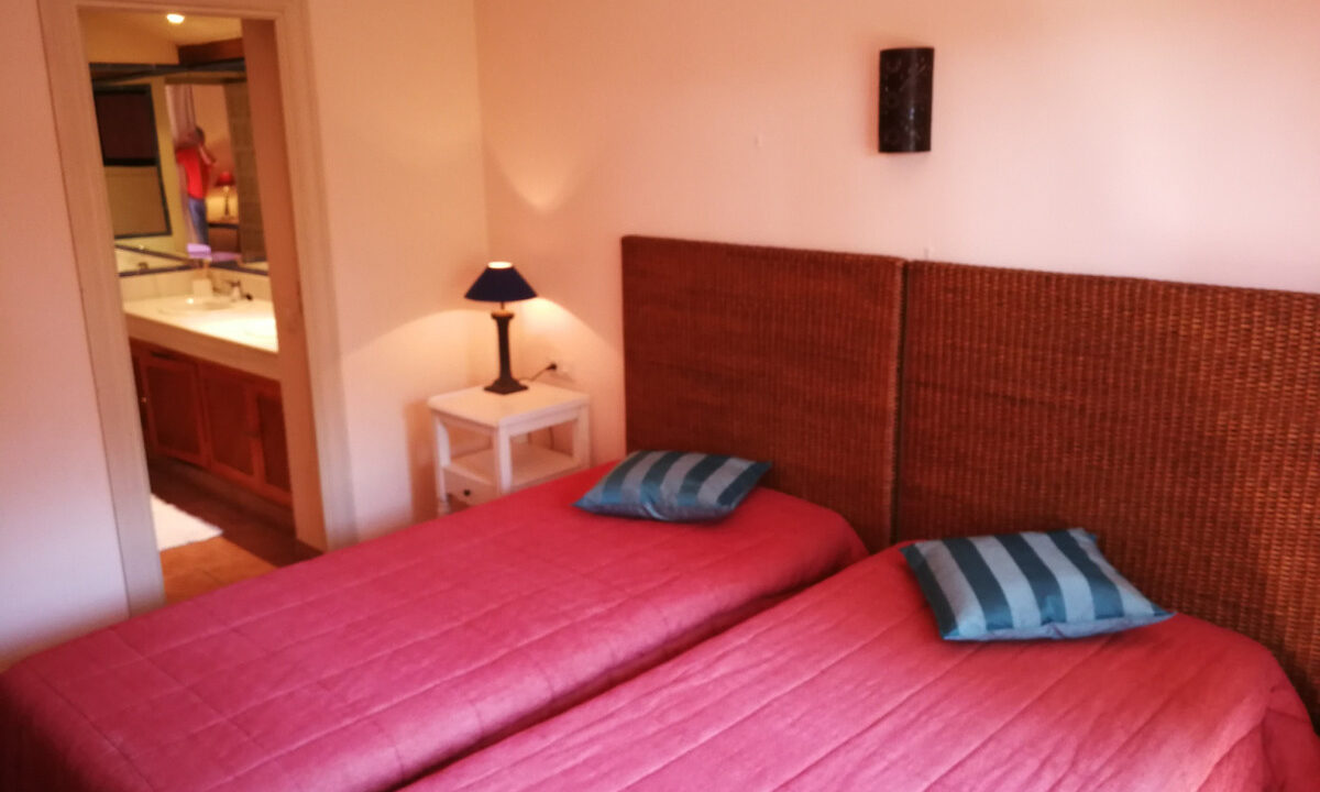 Detached Villa for sale in Málaga Estepona Costa del Sol Spain - Jacques Olivier Marbella