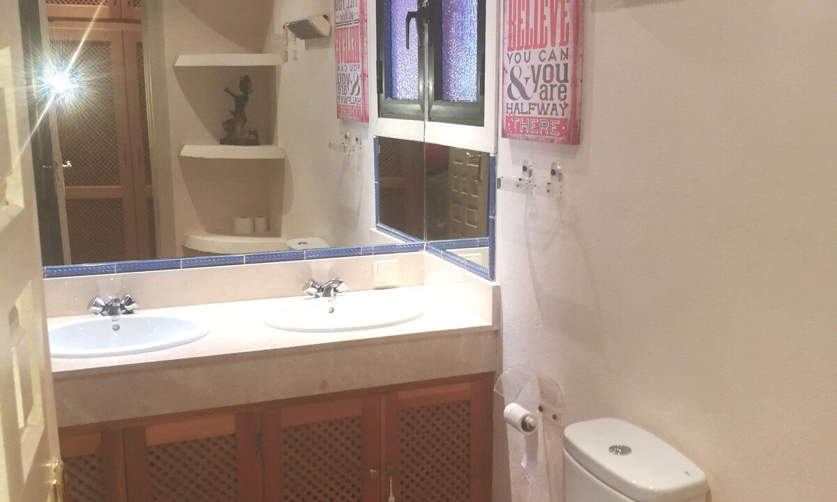 Detached Villa for sale in Málaga Estepona Costa del Sol Spain - Jacques Olivier Marbella