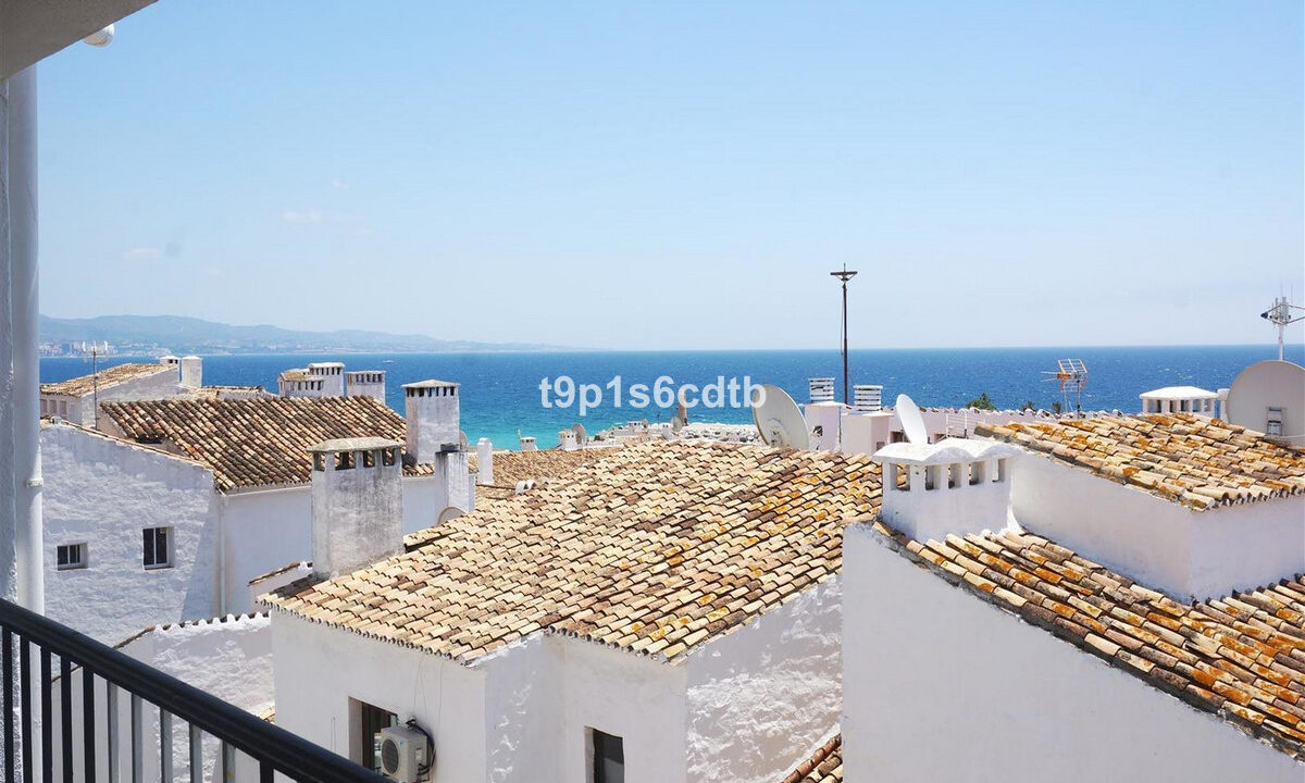 Middle Floor Apartment for sale in Málaga Puerto Banús Costa del Sol Spain - Jacques Olivier Marbella